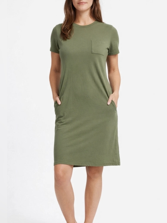 Banana Republic Dresses & Skirts - SOLD! Banana Republic Women’s L Green Short Sleeve Knee Length Pullover Dress